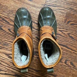 Frye Veronica Duck Boots